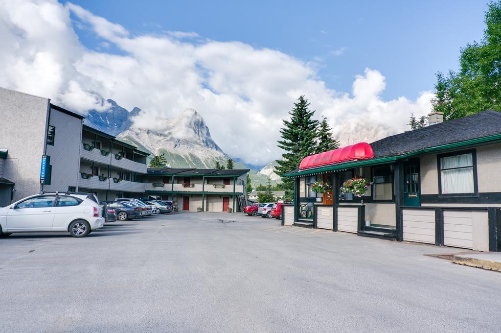 The Drake Inn Canmore Kültér fotó