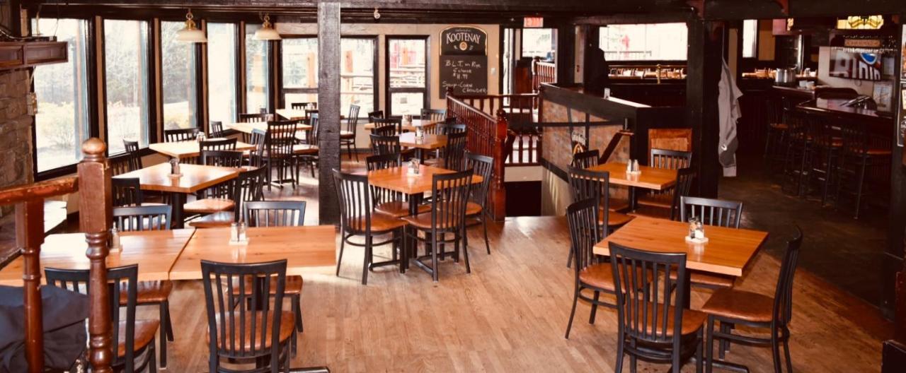 The Drake Inn Canmore Kültér fotó